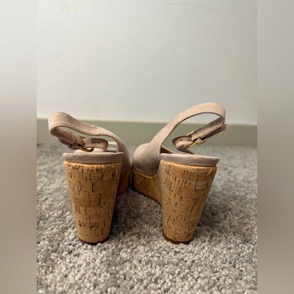 Stuart Weitzman Jean Slingback Wedges - Picture 4 of 8